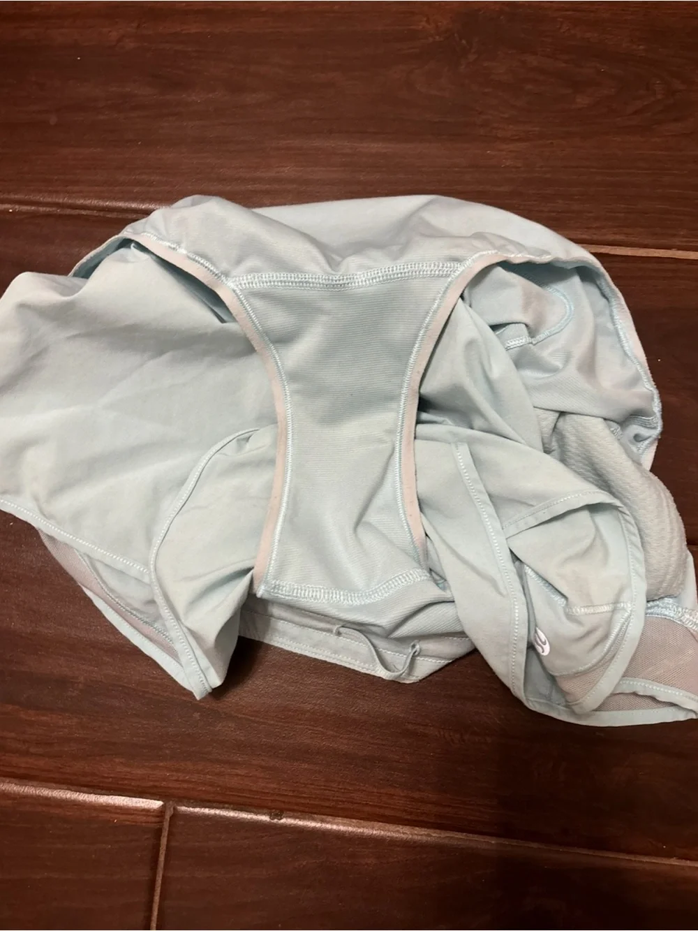 Lululemon Light Blue Hotty Hots Size 6, 2.5” Inseam, Low-Rise